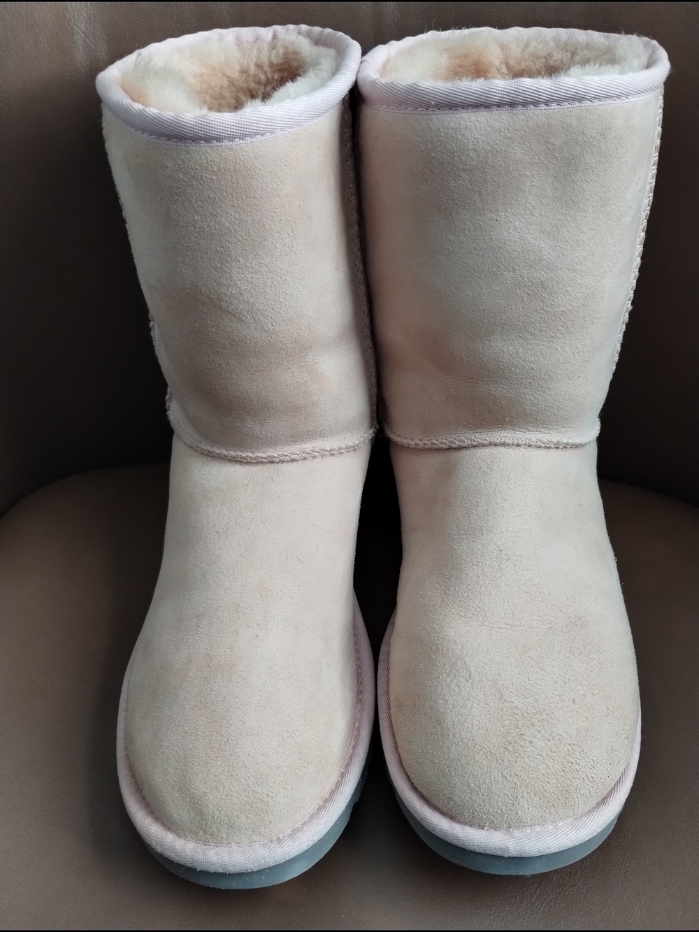 UGG Classic Women's Light Pink Sheepskin Lining Winter Boots